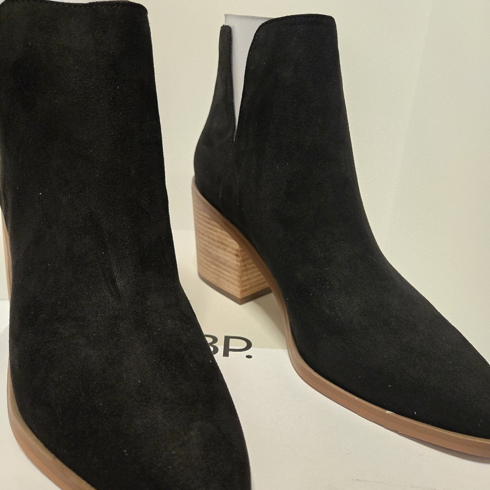 BP. Brynne Bootie - Black Faux Suede, Size 9.5